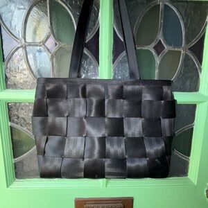 EUC 🖤 Harveys Seatbelt Bag Carryall– Black 🖤